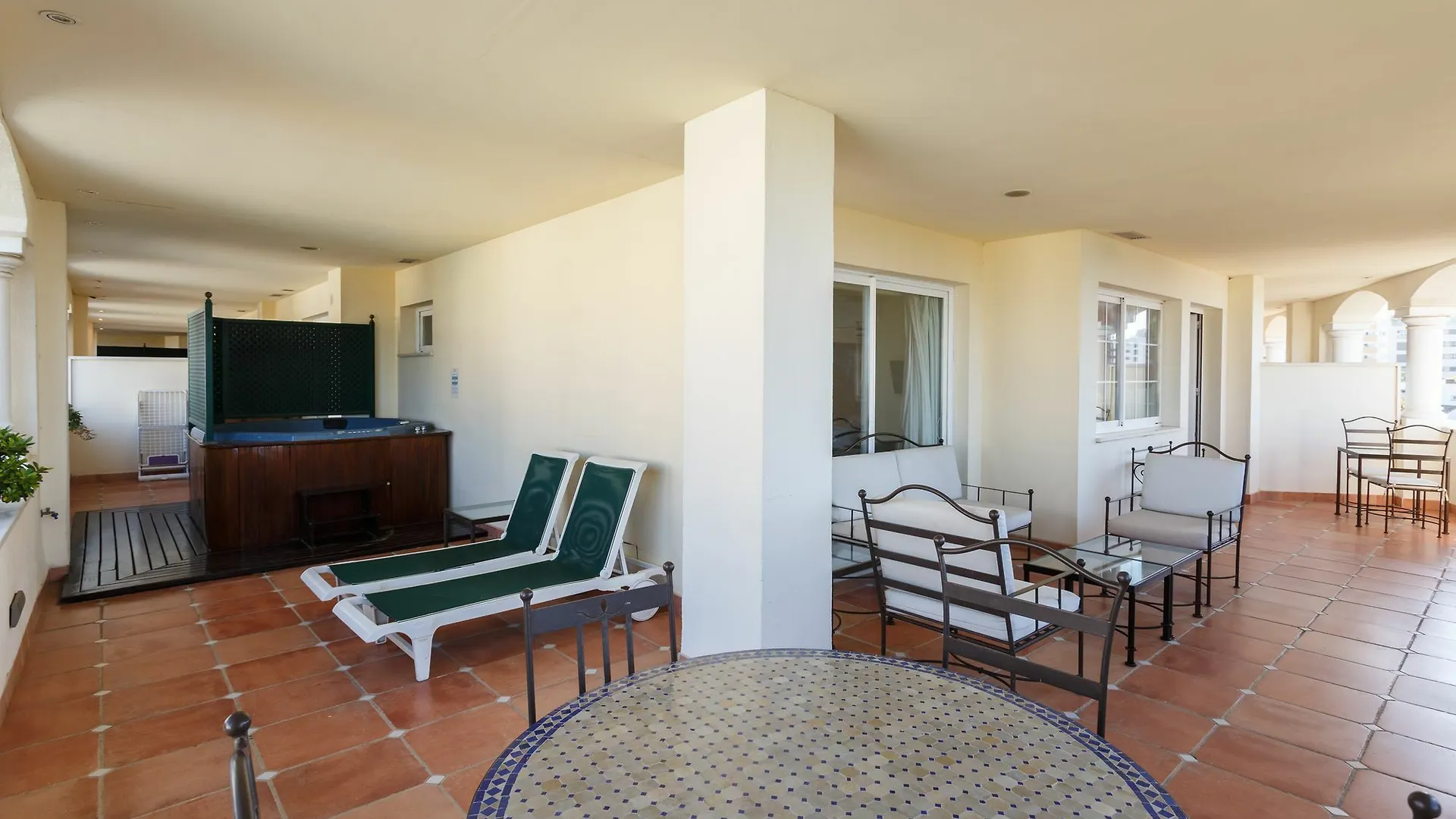 Paal Apartments Marbella Guadalpin 0*,  Spanje