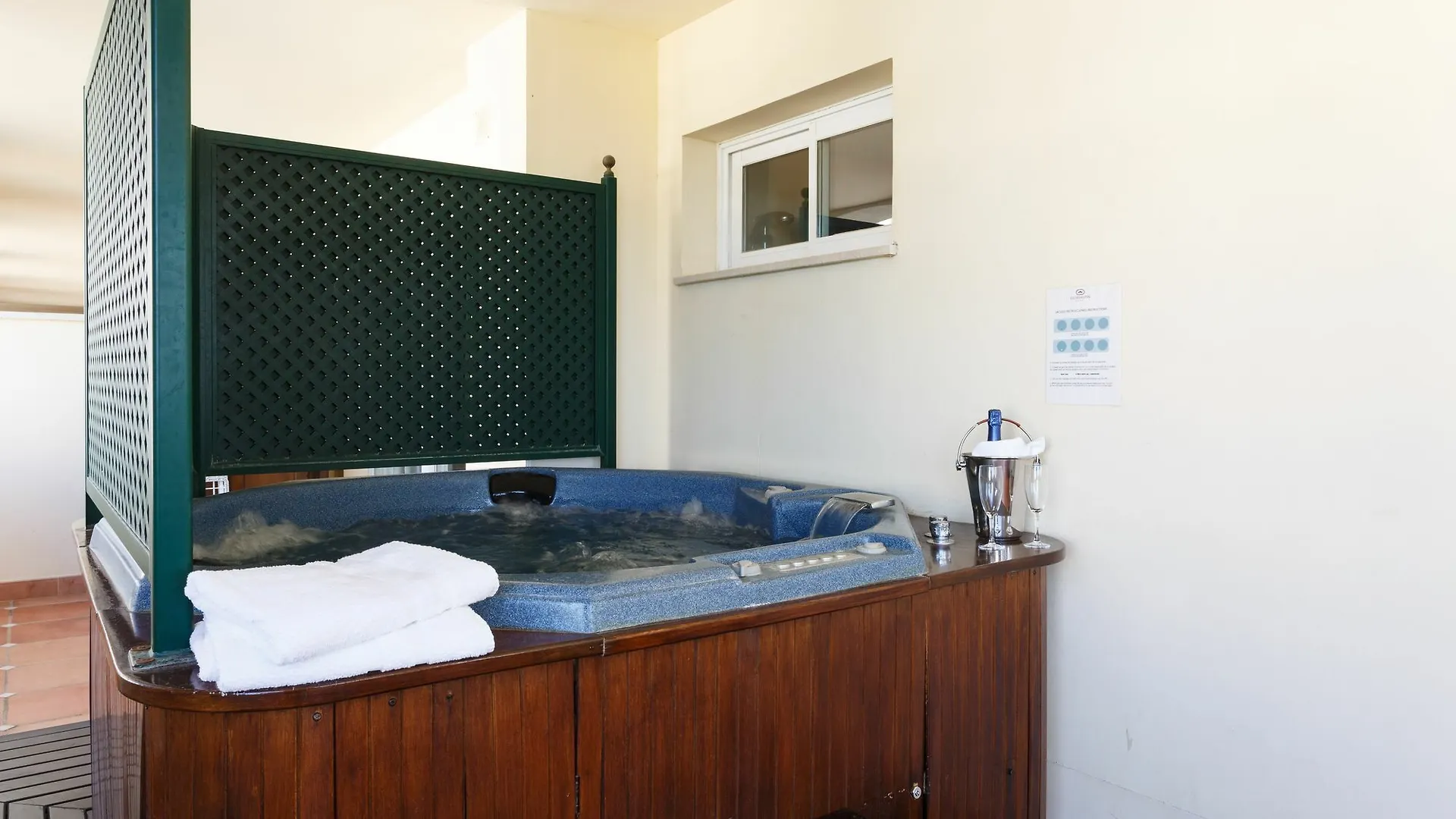 Paal Apartments Marbella Guadalpin 0*,  Spain