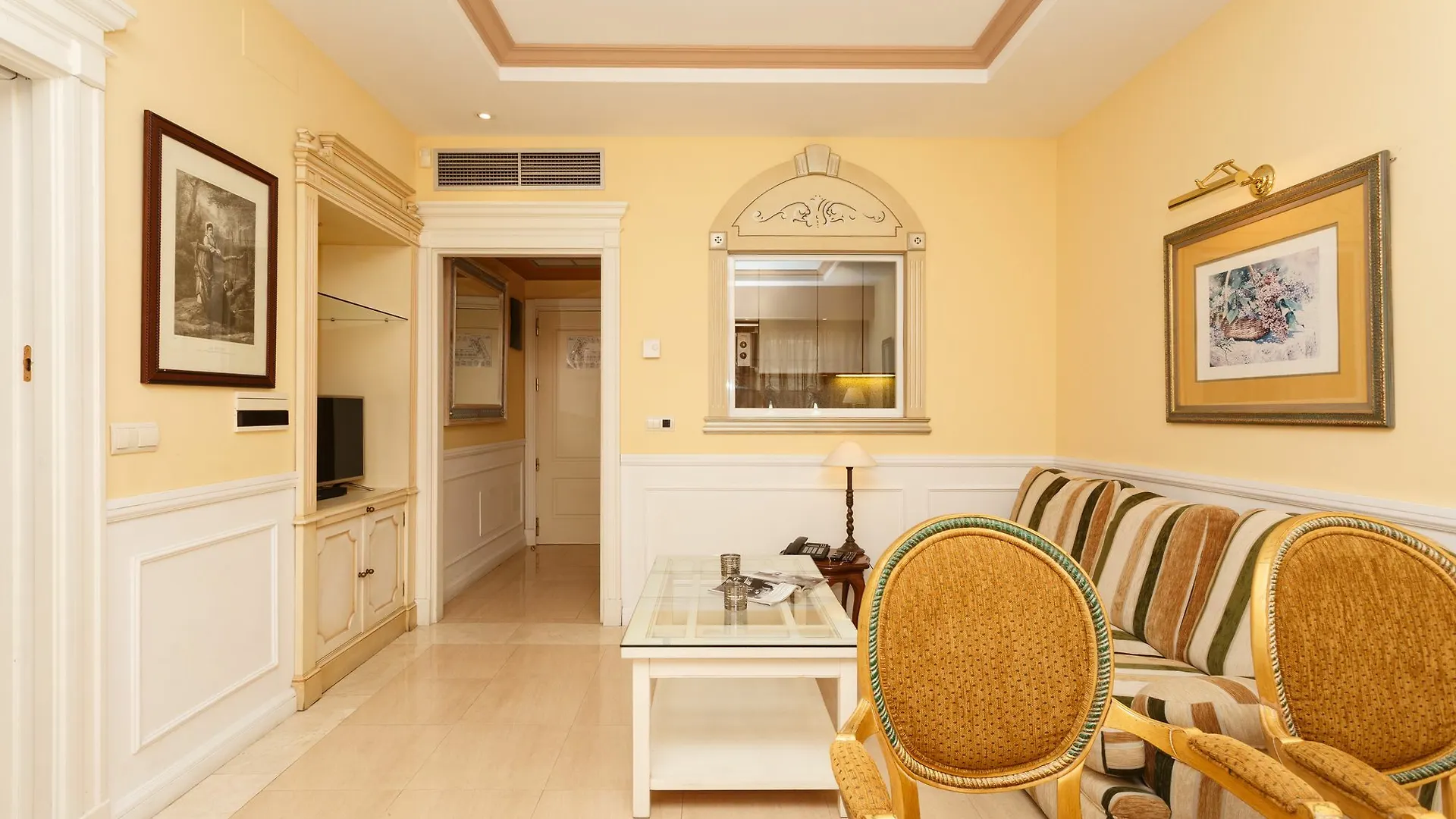 Paal Apartments Marbella Guadalpin 0*,